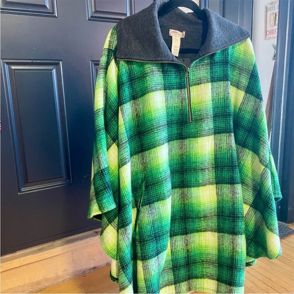 Free People – Woodstock Brushed Plaid Oversized Poncho – Green Black – Sz. OS